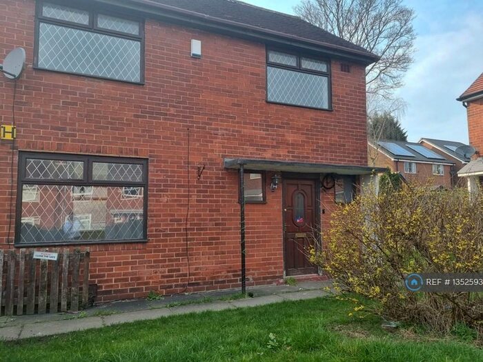 2 Bedroom Semi-Detached House To Rent In Windsor Avenue, Heywood, OL10