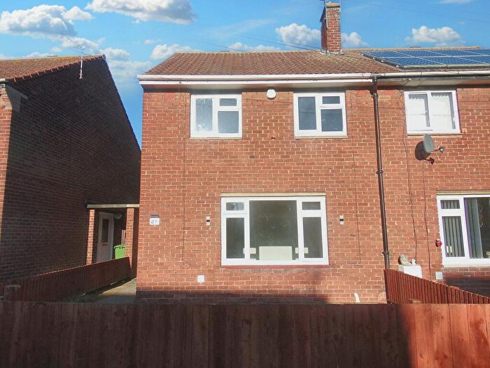 3 Bedroom Semi-Detached House To Rent In Axwell Drive, Cowpen, Blyth, Northumberland, NE24