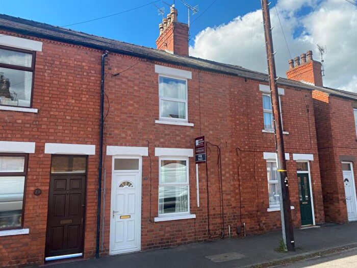 2 Bedroom House For Sale In Hatton Gardens, Newark, NG24