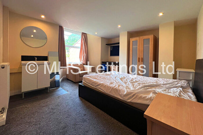 1 Bedroom Apartment To Rent In Room, Midland Road, Leeds, LS6