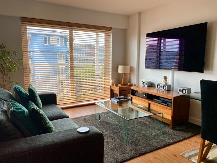 1 Bedroom Flat For Sale In Amiot House, Heritage Avenue, London, NW9