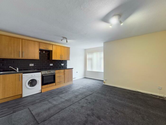 1 Bedroom Flat To Rent In Northwood Green, Northwood, Stoke-on-Trent, ST1