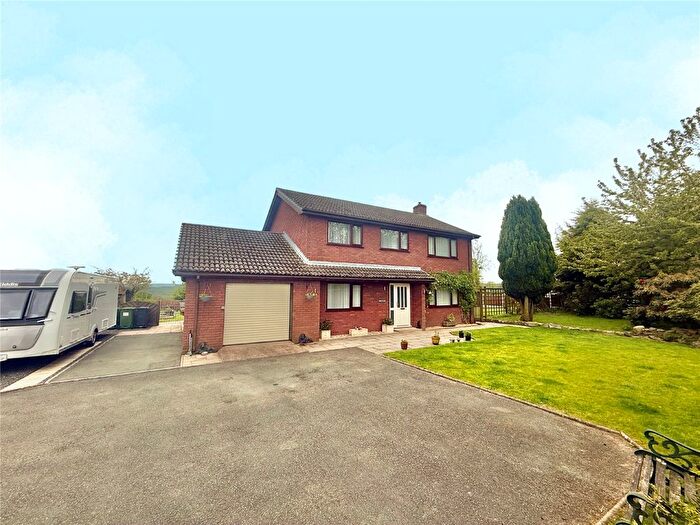 4 Bedroom Detached House For Sale In Brynllugan, Cefn Coch, Welshpool, Powys, SY21
