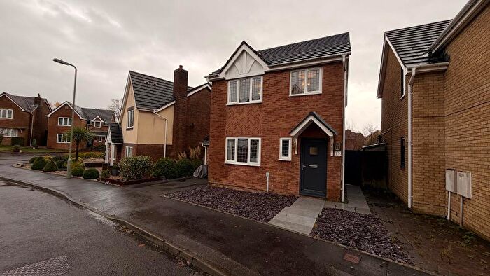 3 Bedroom Detached House For Sale In The Oaks, Landare, Aberdare, Mid Glamorgan, CF44