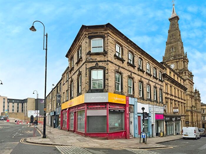 1 Bedroom Flat To Rent In Crossley Street, Halifax, HX1