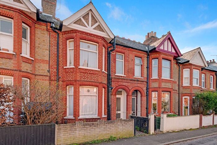 3 Bedroom Property For Sale In Oaklands Road, Hanwell, W7