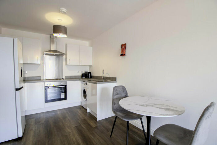 1 Bedroom Apartment To Rent In Park Residence, Holbeck, Leeds, LS11