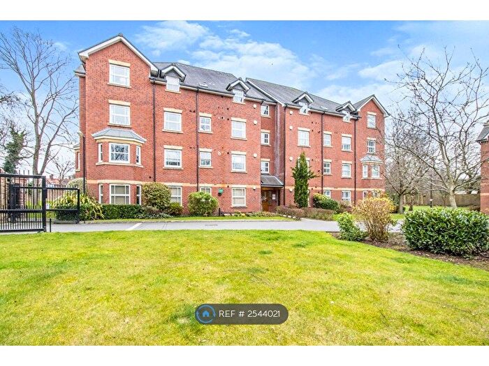2 Bedroom Flat To Rent In Pennyford Drive, Liverpool, L18