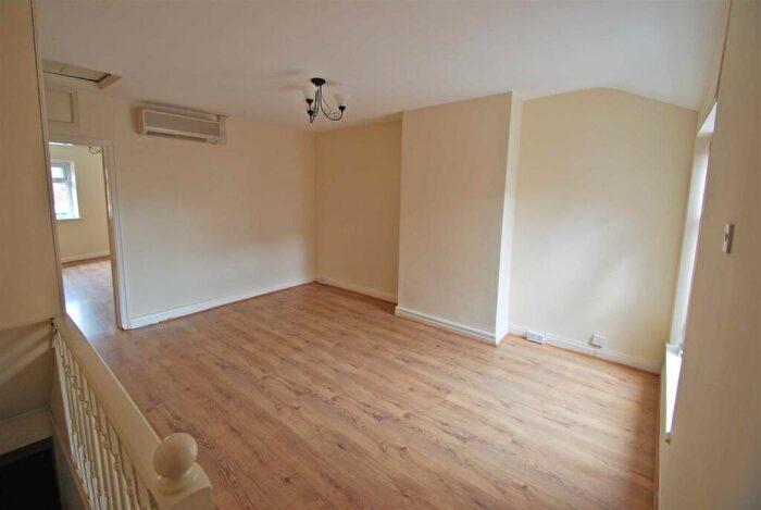 1 Bedroom Apartment To Rent In Woodford Road, Bramhall, SK7