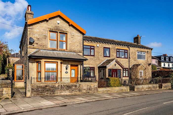 3 Bedroom Semi-Detached House For Sale In Newlands Road, Halifax, HX2