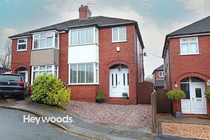 3 Bedroom Semi Detached House For Sale In Rosendale Avenue, Chesterton, Newcastle-Under-Lyme, ST5