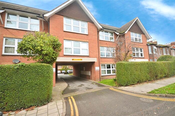 2 Bedroom Flat To Rent In Bowerbank Court, Bierton Road, HP20