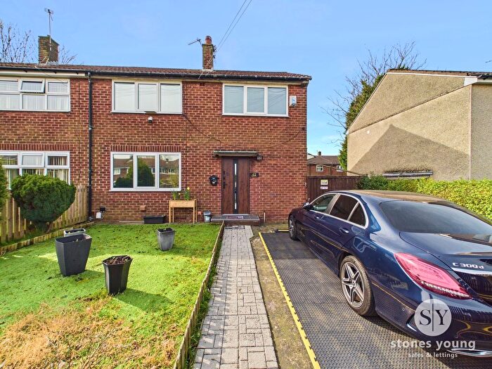 3 Bedroom Semi Detached House For Sale In Rothesay Road, Blackburn, BB1