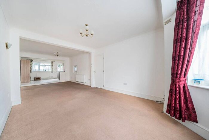 3 Bedroom Semi-Detached House To Rent In Whitefriars Drive, Harrow Weald, Harrow, HA3