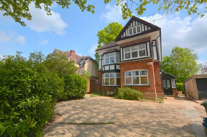 Studio To Rent In The Avenue, Hatch End, Pinner, HA5