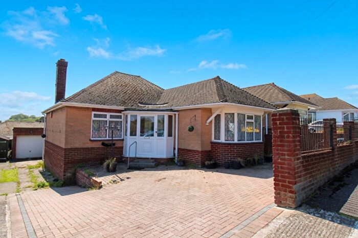 2 Bedroom Detached Bungalow For Sale In Darnley Close, Broadstairs, CT10