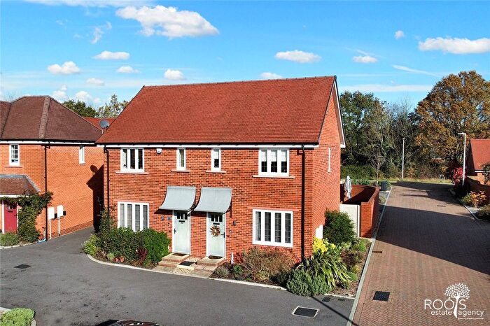 2 Bedroom Semi Detached House For Sale In Lily Gardens, Thatcham, Berkshire, RG18