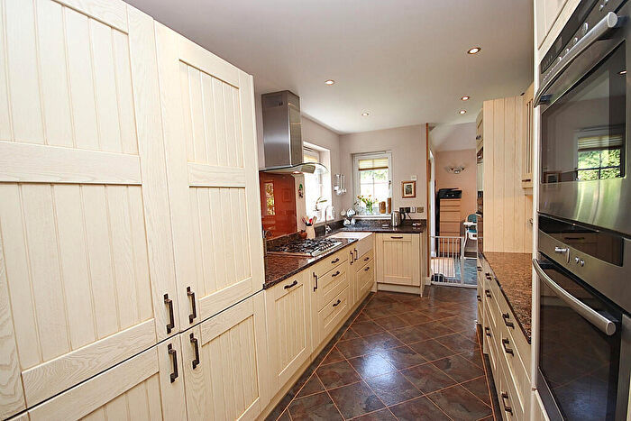 3 Bedroom End Of Terrace House For Sale In Penfold Grange, Billingshurst, RH14