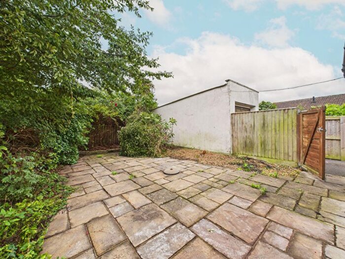 2 Bedroom Bungalow For Sale In Parklands Way, Somerton, TA11