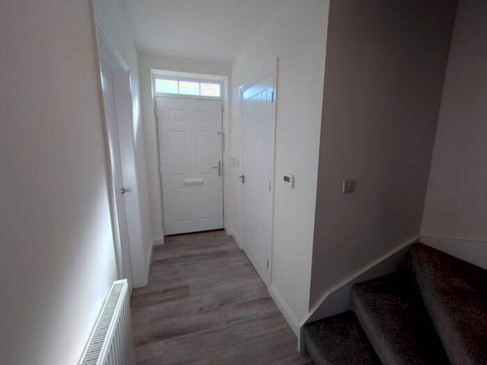 3 Bedroom SemiDetached House To Rent In Kendall Court, Ossett, WF5