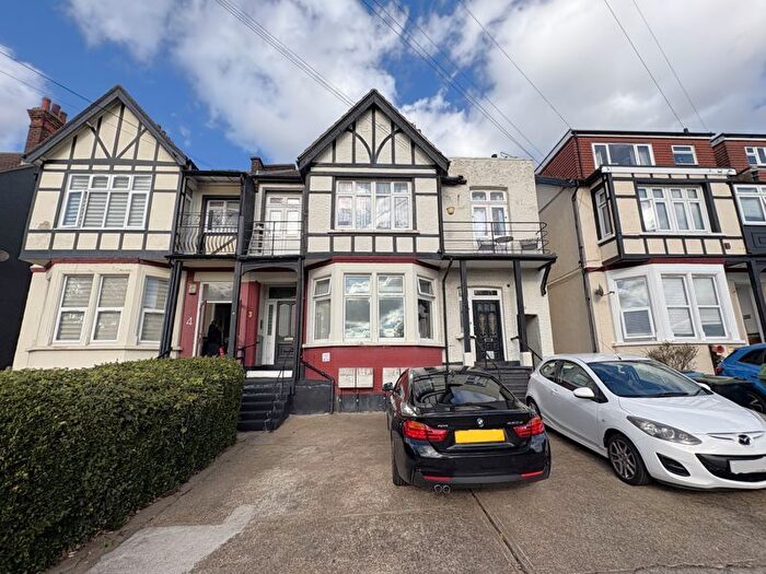 1 Bedroom Flat To Rent In Britannia Road, Westcliff-On-Sea, SS0