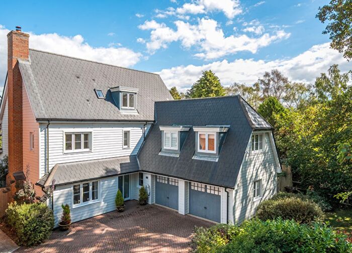 5 Bedroom Detached House For Sale In Seymour Drive, Marden, TN12