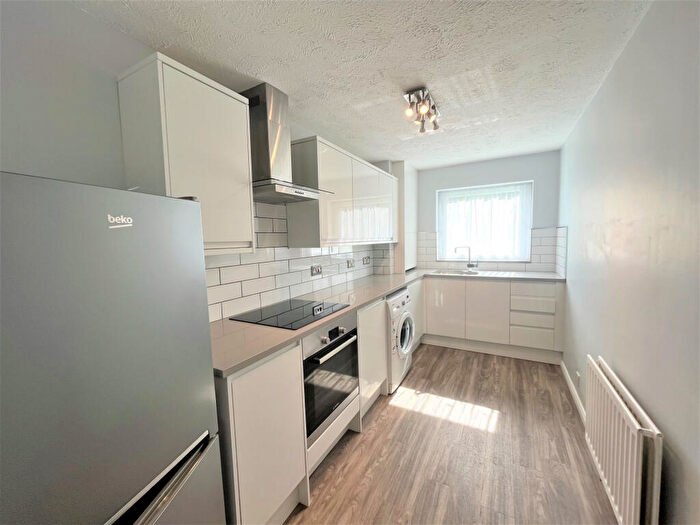 1 Bedroom Flat To Rent In Kemnal Road, Chislehurst, Kent, BR7