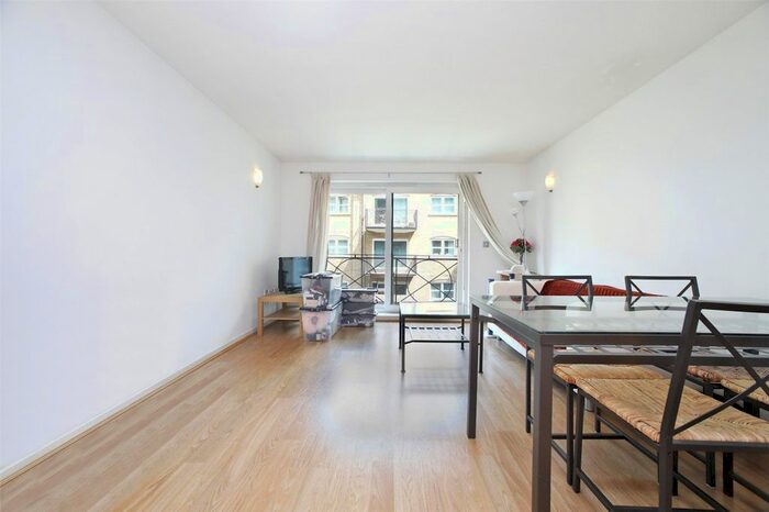 2 Bedroom Flat To Rent In The Grainstore, Western Gateway, London, E16