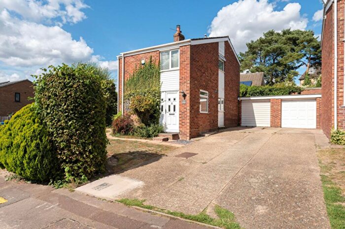 4 Bedroom Detached House For Sale In Greenways, Norwich, NR4