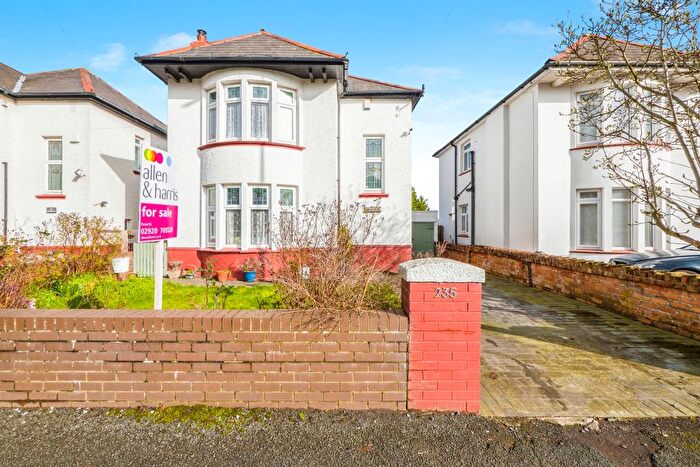 3 Bedroom Detached House For Sale In Redlands Road, Penarth, CF64