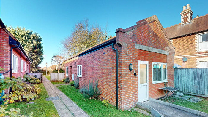 1 Bedroom Bungalow For Sale In Dundas Court, Coxwell Road, Faringdon, Oxfordshire, SN7