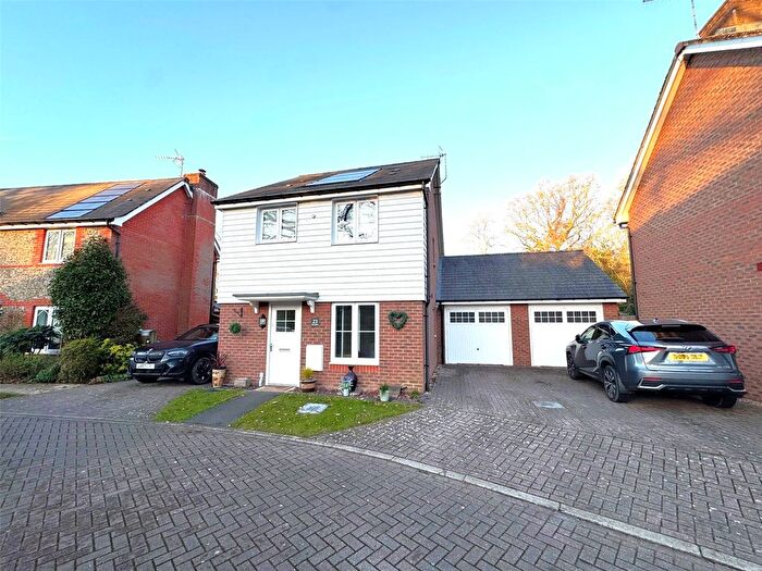 3 Bedroom Detached House For Sale In Kukri Gardens, Church Crookham, Fleet, Hampshire, GU52