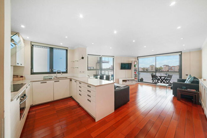 2 Bedroom Flat For Sale In Westferry Road, London, E14