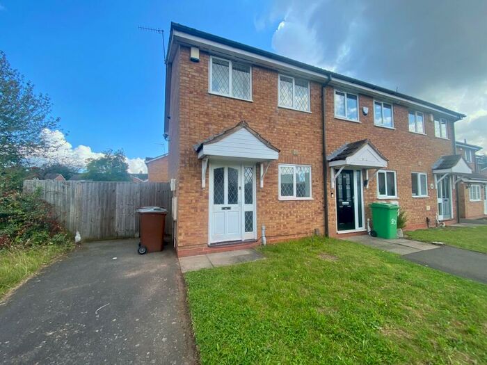 2 Bedroom Semi-Detached House To Rent In £ Pppw, Heron Drive, Lenton, NG7