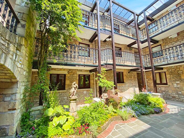 2 Bedroom Flat To Rent In Grove Street, Bath City Centre, BA2