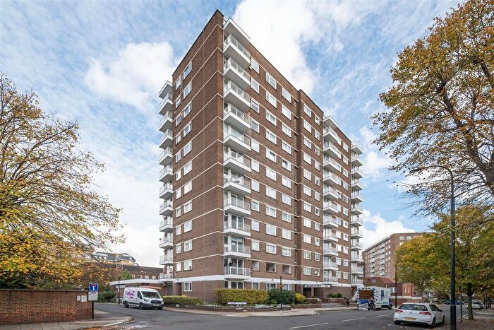 3 Bedroom Flat For Sale In Blair Court, St John's Wood, NW8