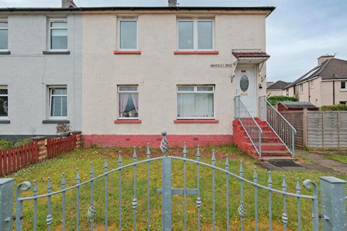 2 Bedroom Apartment For Sale In Waverley Drive, Wishaw, ML2