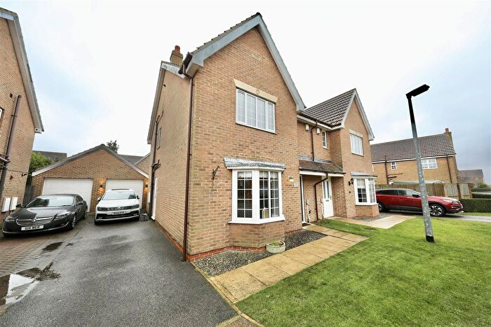 3 Bedroom Semi-Detached House For Sale In Thorn Fields, Thorngumbald, Hull, HU12