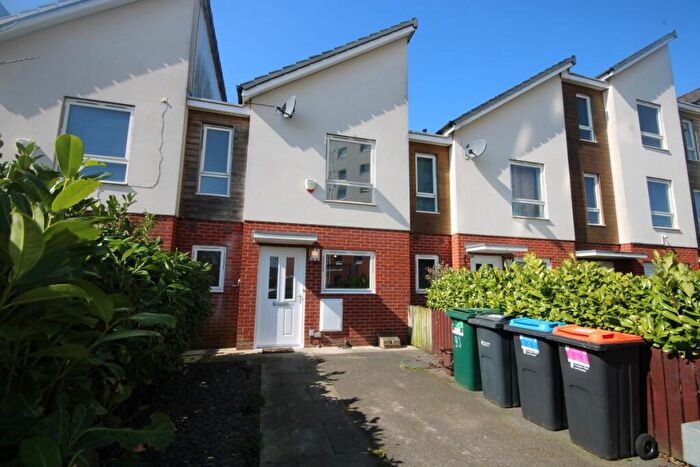 3 Bedroom Terraced House To Rent In Treborth Road, Chester, CH1