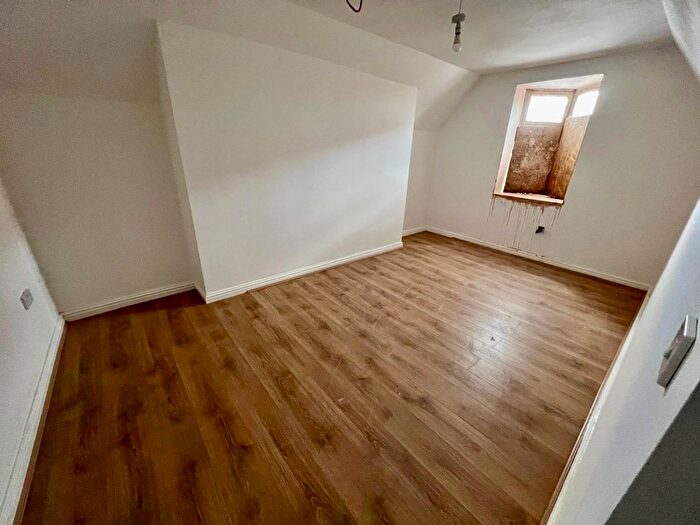 1 Bedroom Flat To Rent In Willenhall, WV13