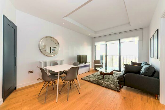1 Bedroom Apartment To Rent In Grantham House, Botanic Square, London, E14