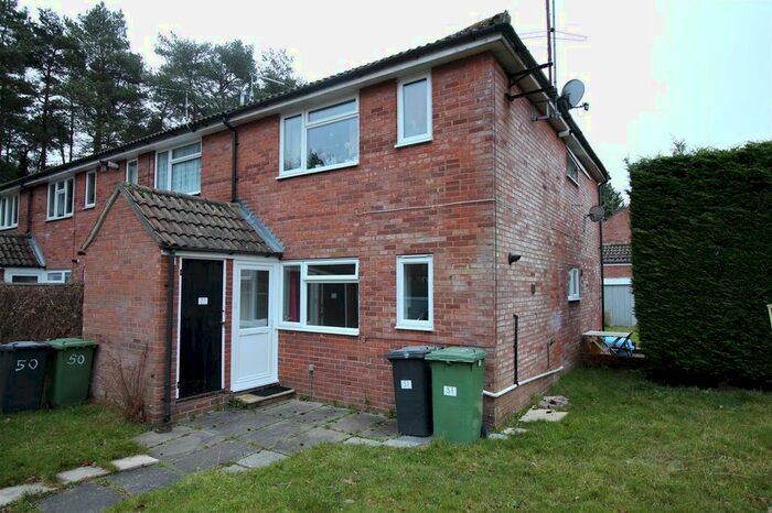 1 Bedroom Flat To Rent In Wellington Avenue, Whitehill, Bordon GU35