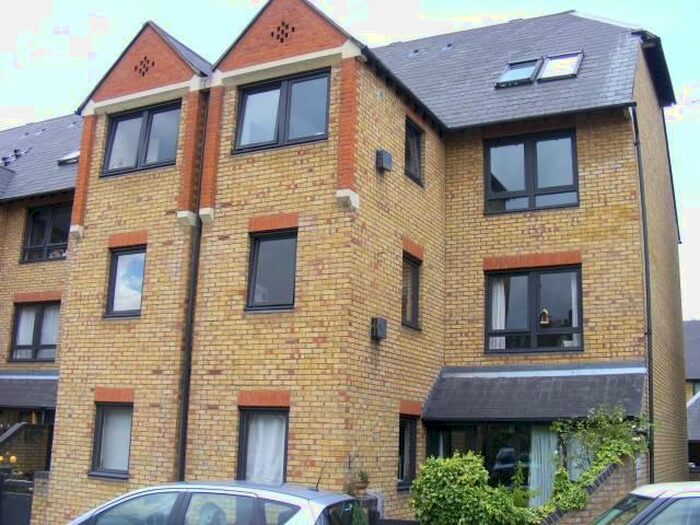 2 Bedroom Flat To Rent In Bailey Mews, Auckland Road, Cambridge, CB5