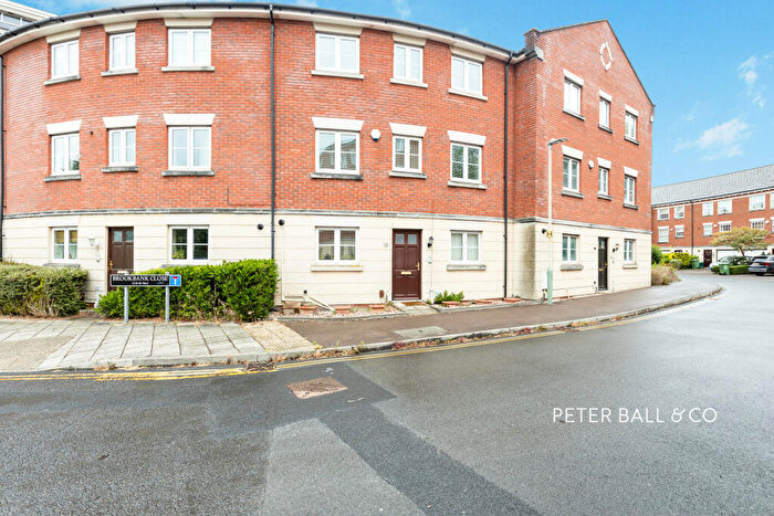 5 Bedroom Town House To Rent In Brookank Close, GL50