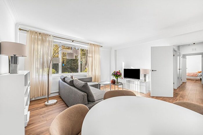 1 Bedroom Flat For Sale In Hyde Park Square, Hyde Park, W2