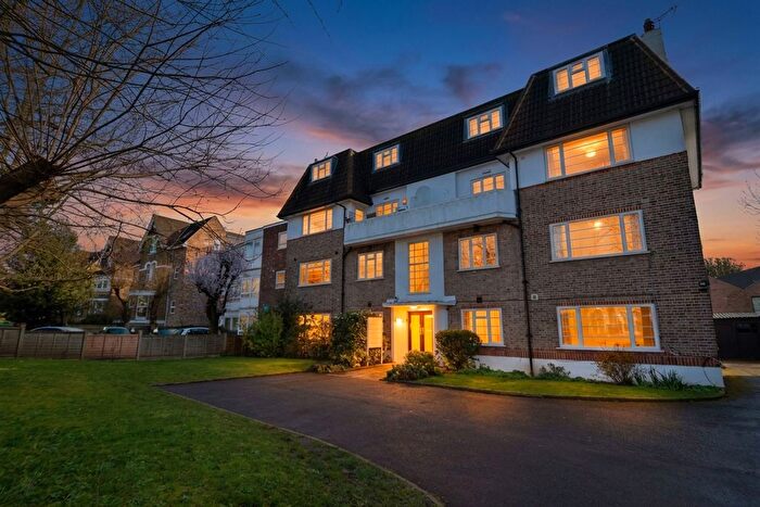 2 Bedroom Flat To Rent In Sutherland Road, Sutherland House Sutherland Road, W13
