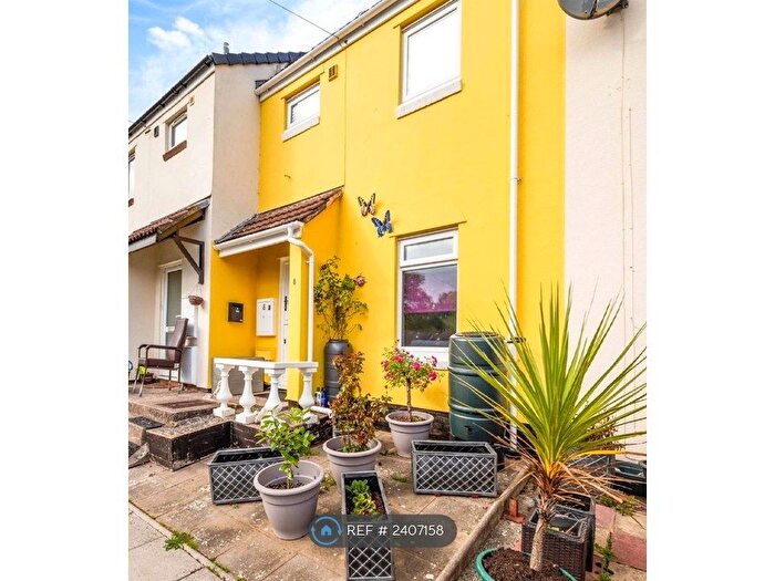 3 Bedroom Terraced House To Rent In Mill Close, Frome, BA11