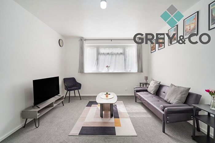 1 Bedroom Flat For Sale In Wembley, Greater London, HA0