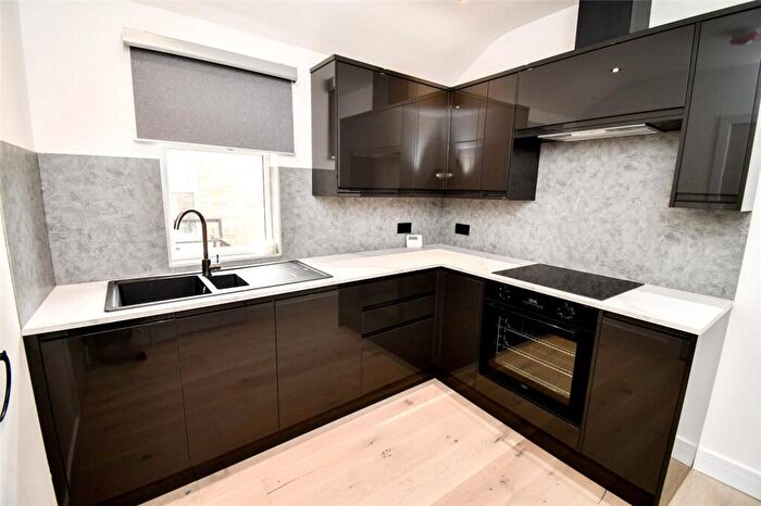 3 Bedroom Flat To Rent In Wellington Road, Oxton, Wirral, CH43