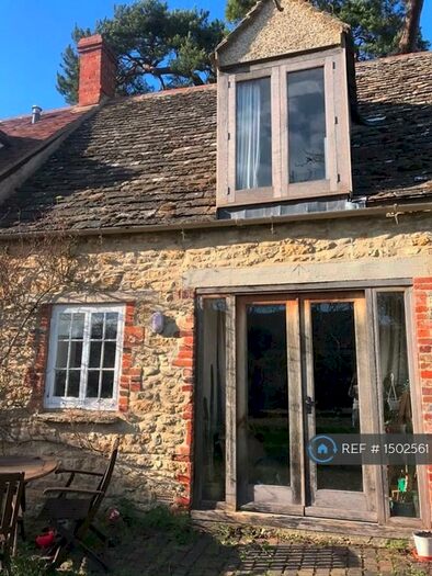 1 Bedroom Terraced House To Rent In Church Street, Faringdon, SN7